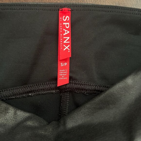 NWOT SPANX Shaping Faux Leather Side Stripe Leggings Pants - Picture 7 of 7